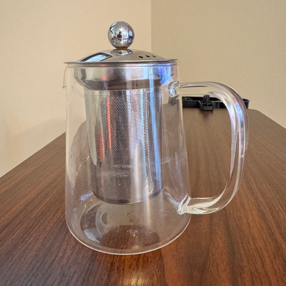 Elegant Glass Teapot with Silver Lid and Infuser (Small & Handy) - Picture 3 of 11